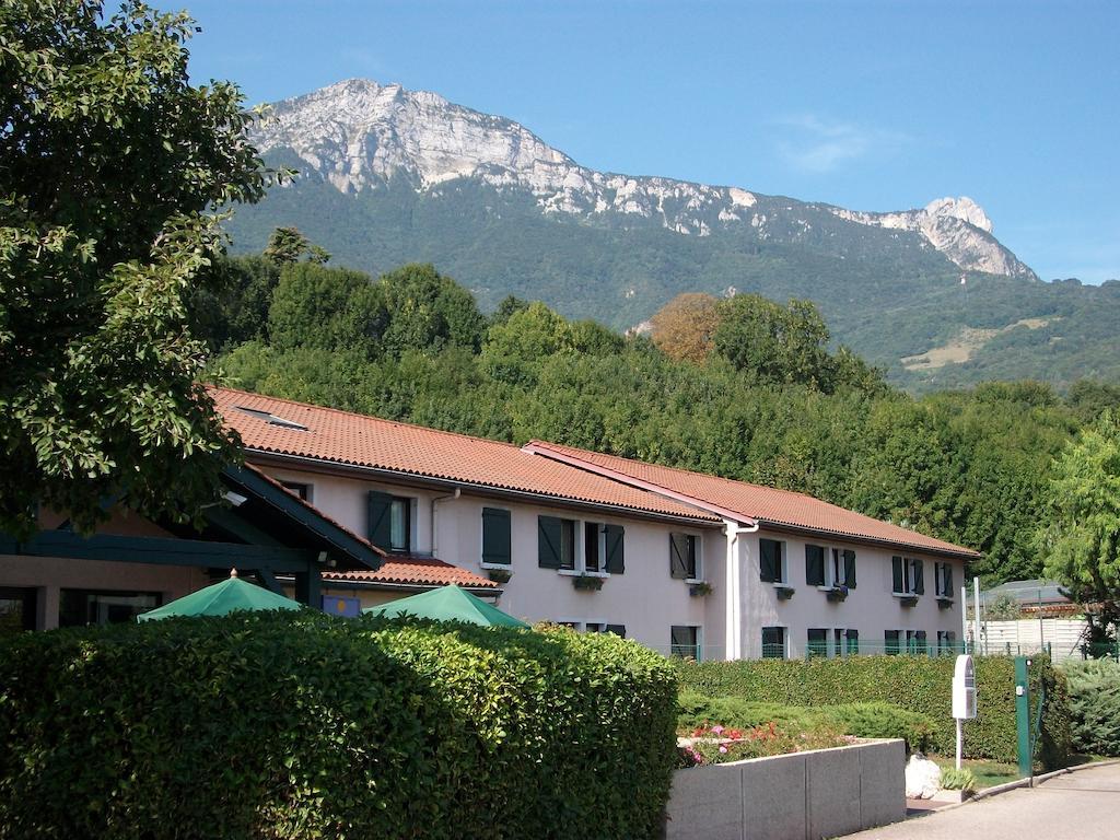 Kyriad Grenoble Sud - Seyssins Exterior foto