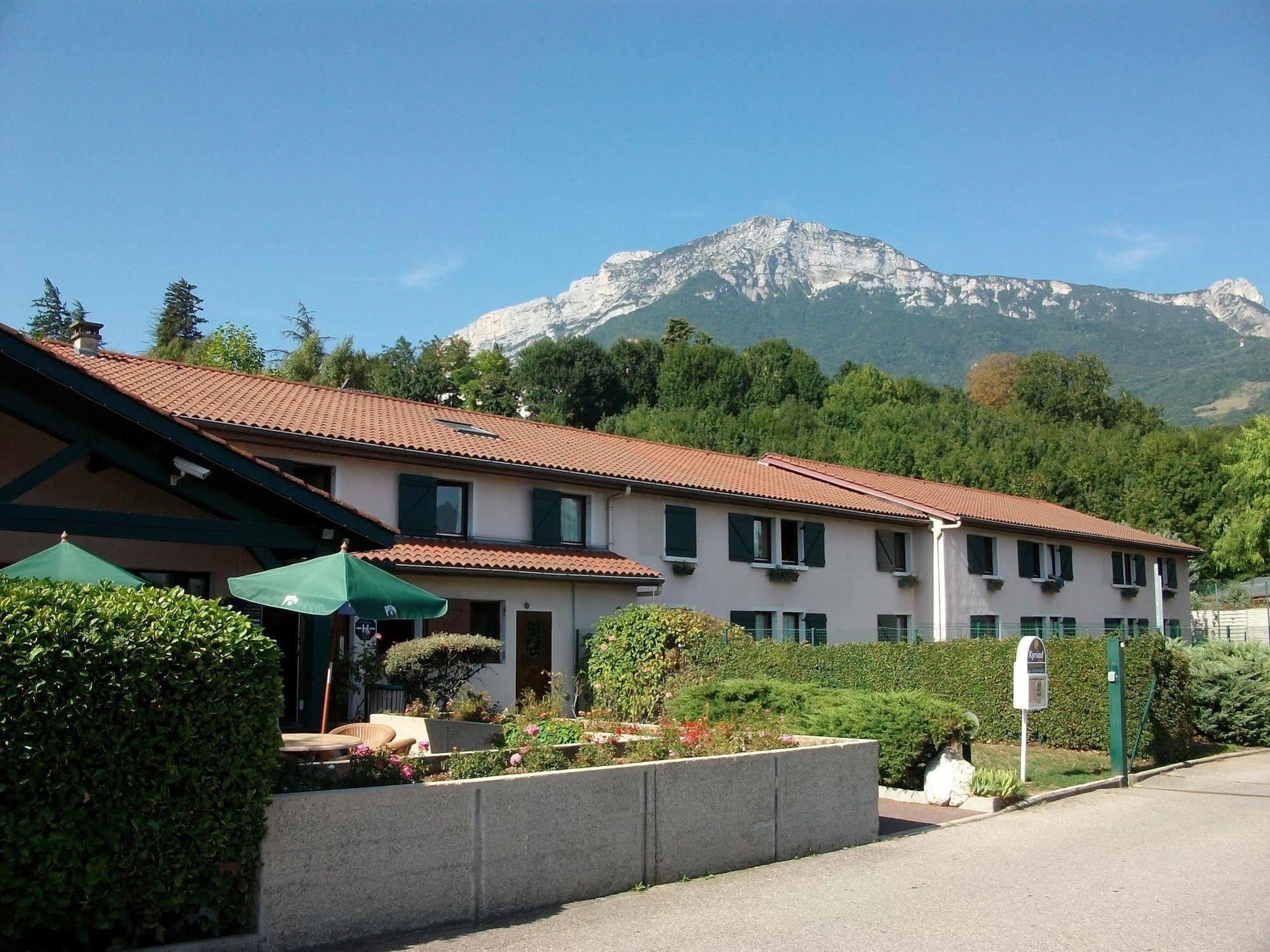 Kyriad Grenoble Sud - Seyssins Exterior foto